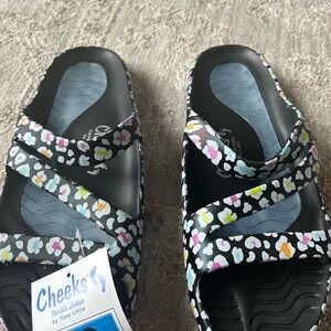 NWT Cheeks Health Slides by Tony Little Womens Slip On Support Shoes Sandal 11M